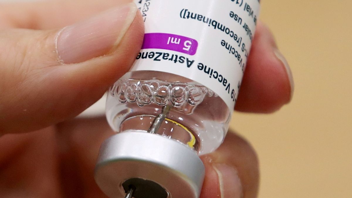Británie a Belgie upravila pravidla pro očkování AstraZenekou